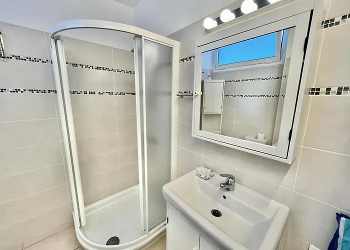 On The Wave Daire Costa Adeje