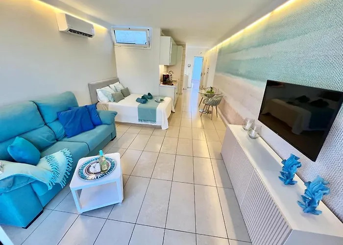 On The Wave 公寓 *